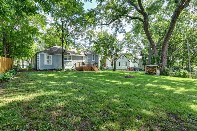 3909 W 47th Street, Roeland Park, KS 66205