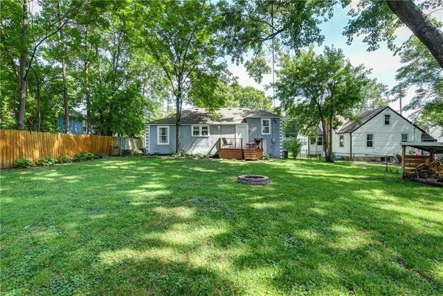 3909 W 47th Street, Roeland Park, KS 66205