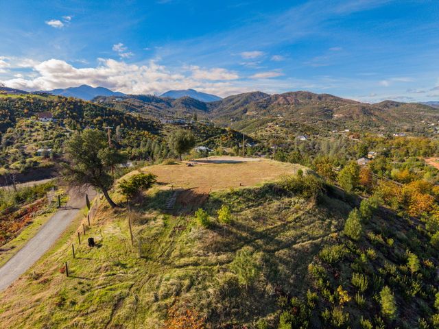 15678 Shasta Estates Drive, Redding, CA 96001