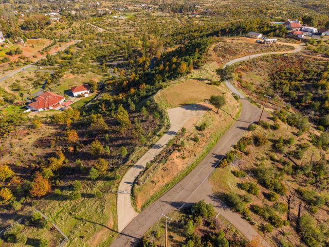 15678 Shasta Estates Drive, Redding, CA 96001