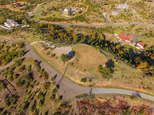 15678 Shasta Estates Drive, Redding, CA 96001