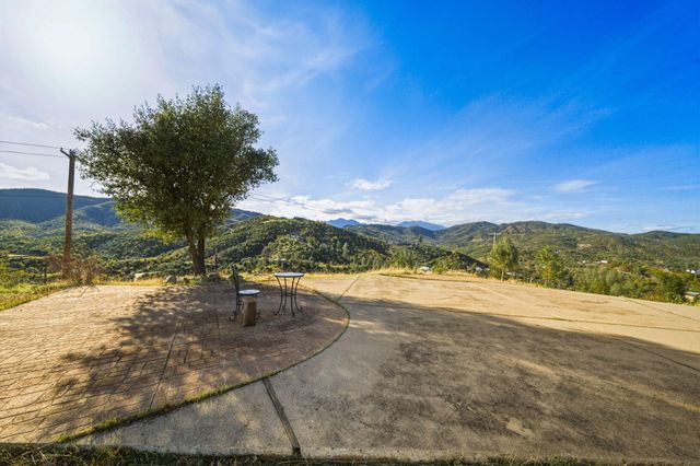 15678 Shasta Estates Drive, Redding, CA 96001