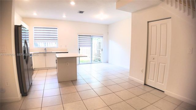 1668 SE 26th Ter 1668, Homestead, FL 33035