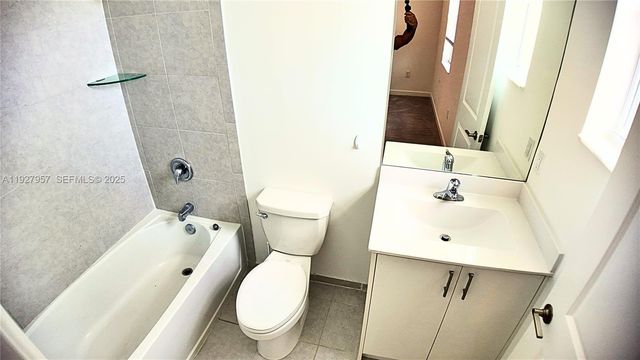 1668 SE 26th Ter 1668, Homestead, FL 33035