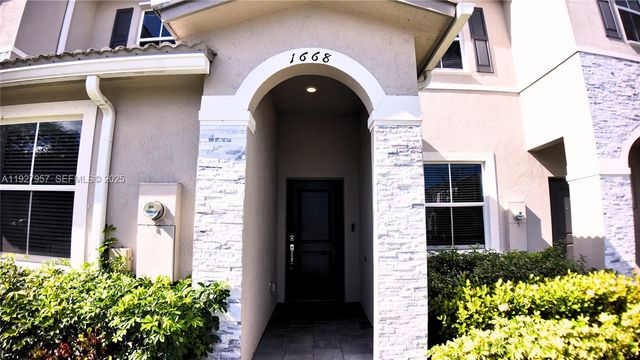 1668 SE 26th Ter 1668, Homestead, FL 33035