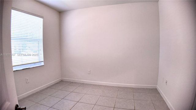 1668 SE 26th Ter 1668, Homestead, FL 33035