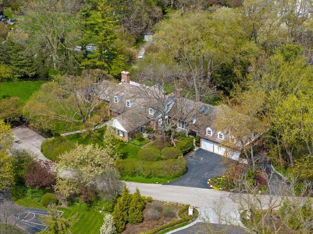 92 Indian Hill Road, Winnetka, IL 60093