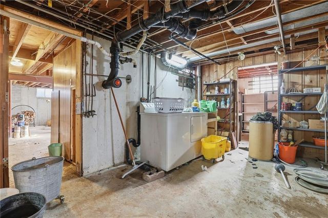 3707 S Canterbury Place, Independence, MO 64055