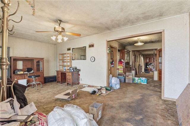 3707 S Canterbury Place, Independence, MO 64055