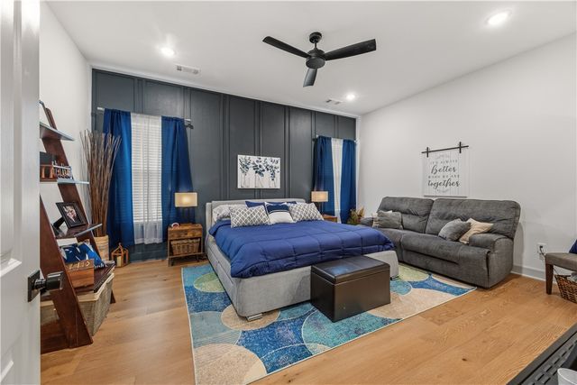 1100 Whistler Street, Bentonville, AR 72713