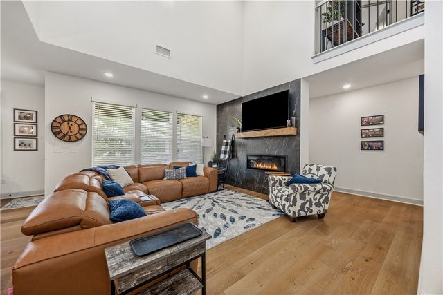 1100 Whistler Street, Bentonville, AR 72713