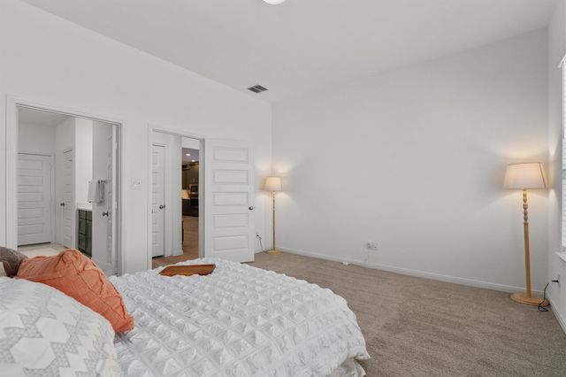 338 Langhorne BND, Liberty Hill, TX 78642