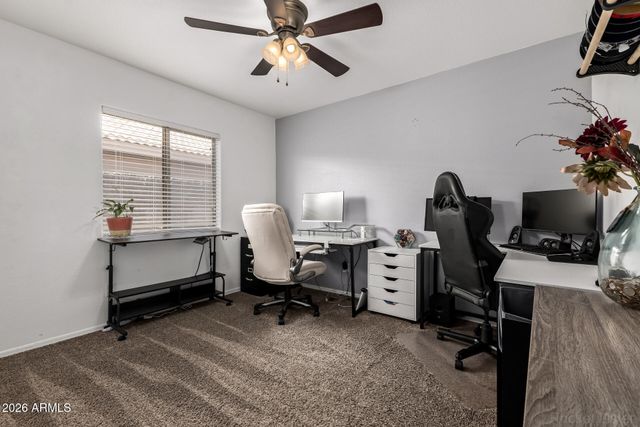 6614 W DESERT HOLLOW Drive, Phoenix, AZ 85083