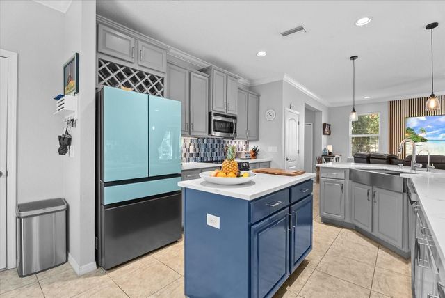 5439 CARTAGENA DRIVE, Sarasota, FL 34233