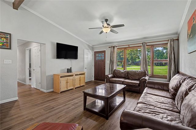9082 Mary Haynes Drive, Centerville, OH 45458