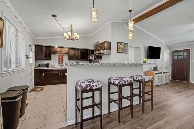 9082 Mary Haynes Drive, Centerville, OH 45458