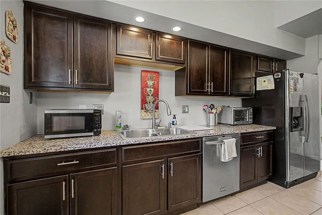 9082 Mary Haynes Drive, Centerville, OH 45458