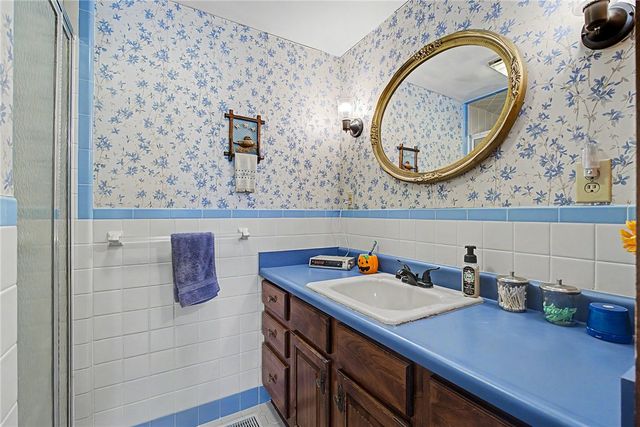 9082 Mary Haynes Drive, Centerville, OH 45458