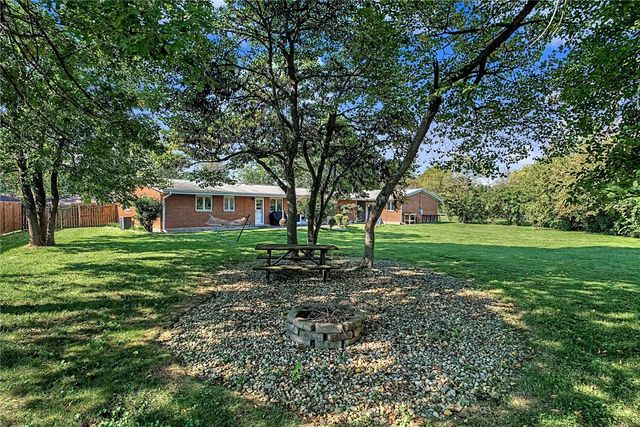 9082 Mary Haynes Drive, Centerville, OH 45458