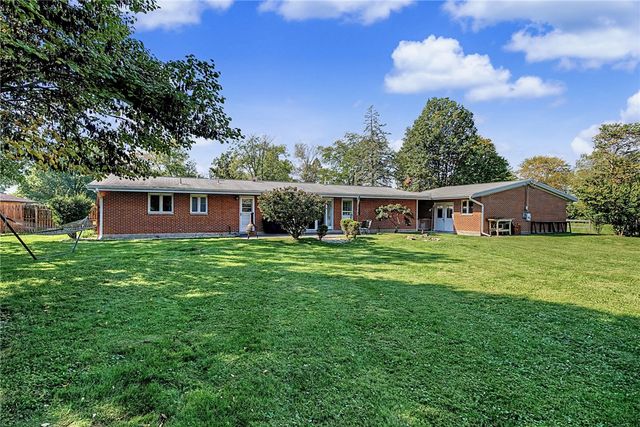 9082 Mary Haynes Drive, Centerville, OH 45458