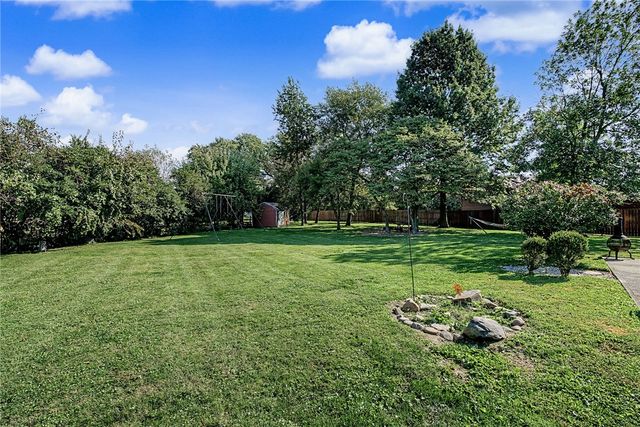 9082 Mary Haynes Drive, Centerville, OH 45458