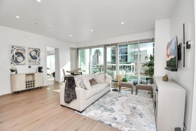 1600 Post Oak Boulevard 807, Houston, TX 77056