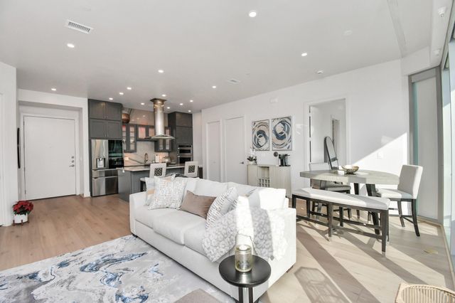 1600 Post Oak Boulevard 807, Houston, TX 77056