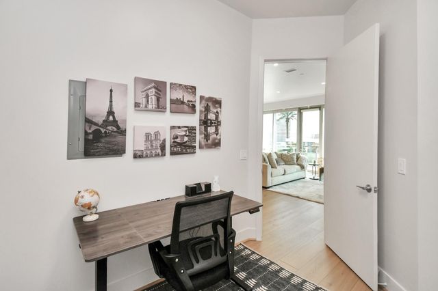 1600 Post Oak Boulevard 807, Houston, TX 77056