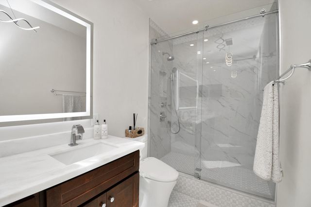 1600 Post Oak Boulevard 807, Houston, TX 77056