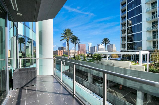 1600 Post Oak Boulevard 807, Houston, TX 77056