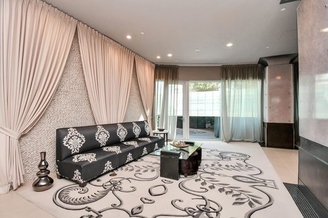 1600 Post Oak Boulevard 807, Houston, TX 77056