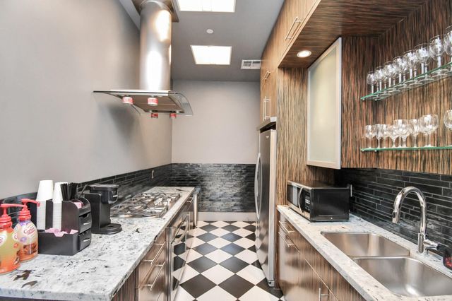 1600 Post Oak Boulevard 807, Houston, TX 77056