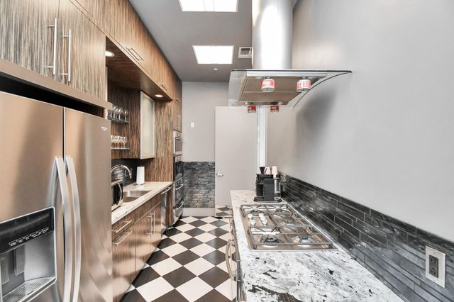 1600 Post Oak Boulevard 807, Houston, TX 77056