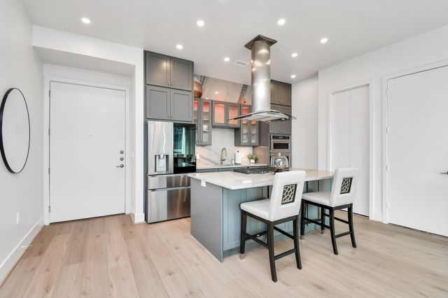 1600 Post Oak Boulevard 807, Houston, TX 77056