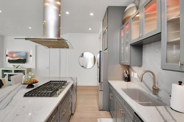 1600 Post Oak Boulevard 807, Houston, TX 77056