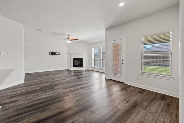11004 Blaze, Aubrey, TX 76227