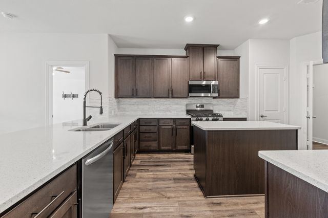11004 Blaze, Aubrey, TX 76227