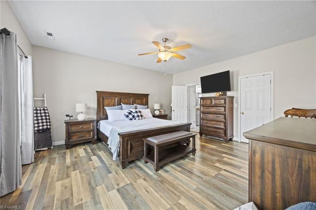 196 Elisha Creek Drive, Mocksville, NC 27028