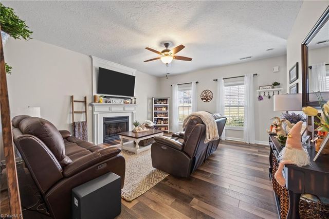 196 Elisha Creek Drive, Mocksville, NC 27028