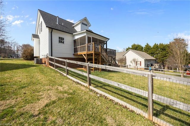 196 Elisha Creek Drive, Mocksville, NC 27028