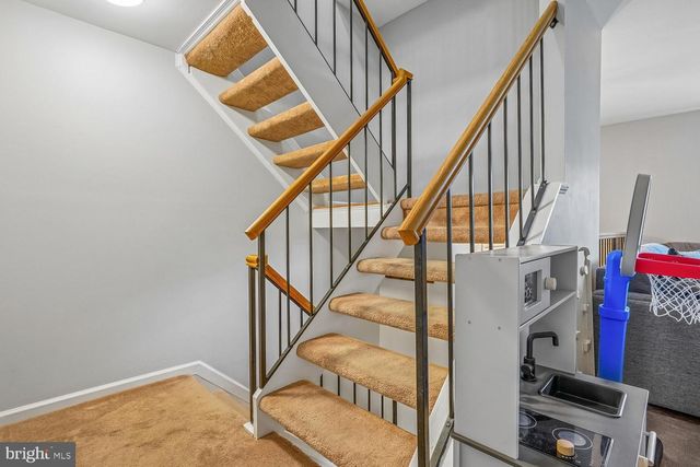 7309 RHONDDA DR, Lorton, VA 22079