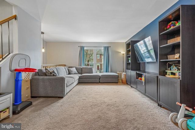 7309 RHONDDA DR, Lorton, VA 22079