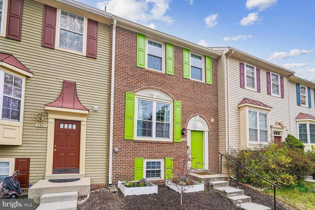 7309 RHONDDA DR, Lorton, VA 22079