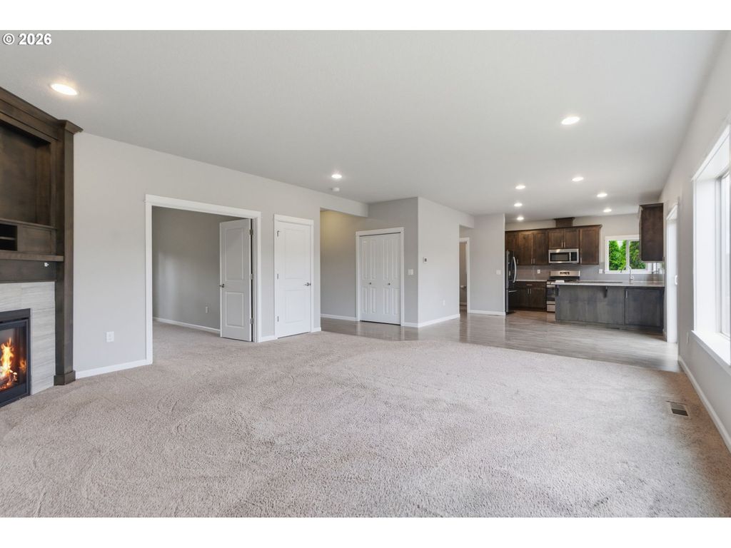 Image 14 of property listing at 3091 Ne HIDDEN MEADOW Dr, Mc Minnville, OR 97128
