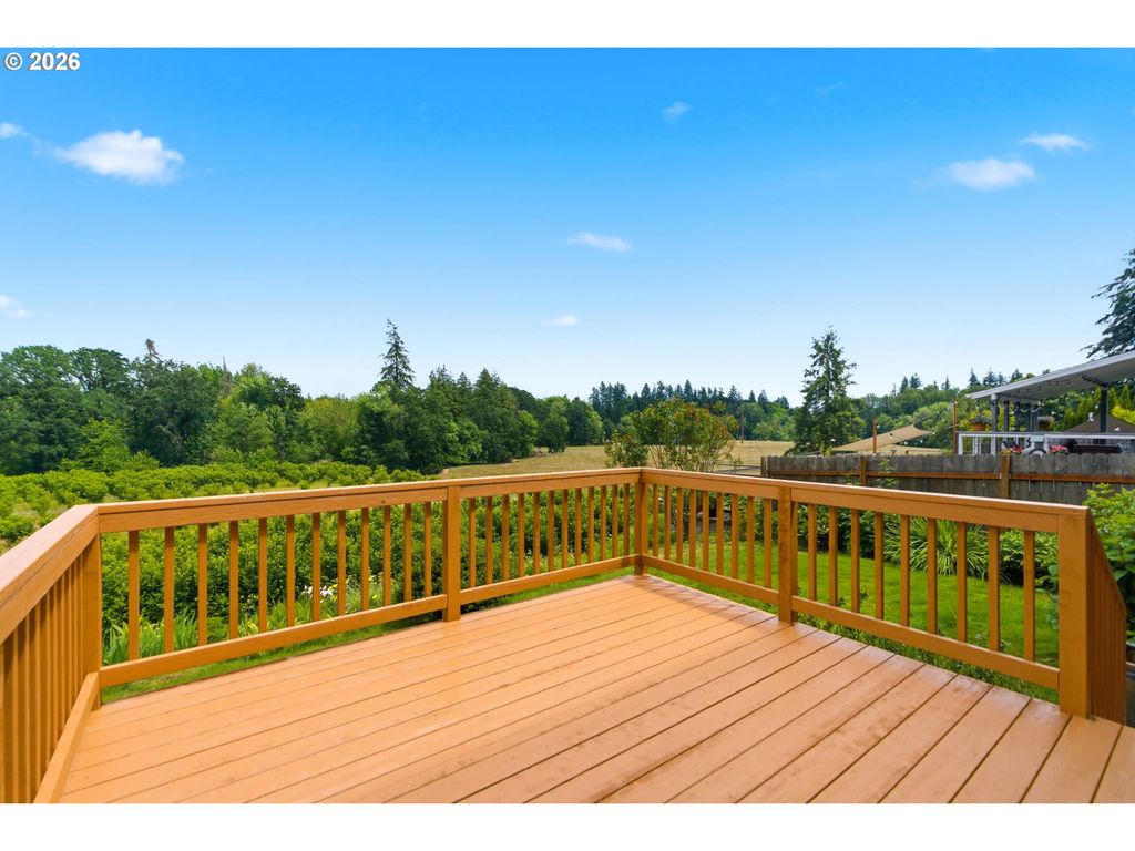 Image 23 of property listing at 3091 Ne HIDDEN MEADOW Dr, Mc Minnville, OR 97128