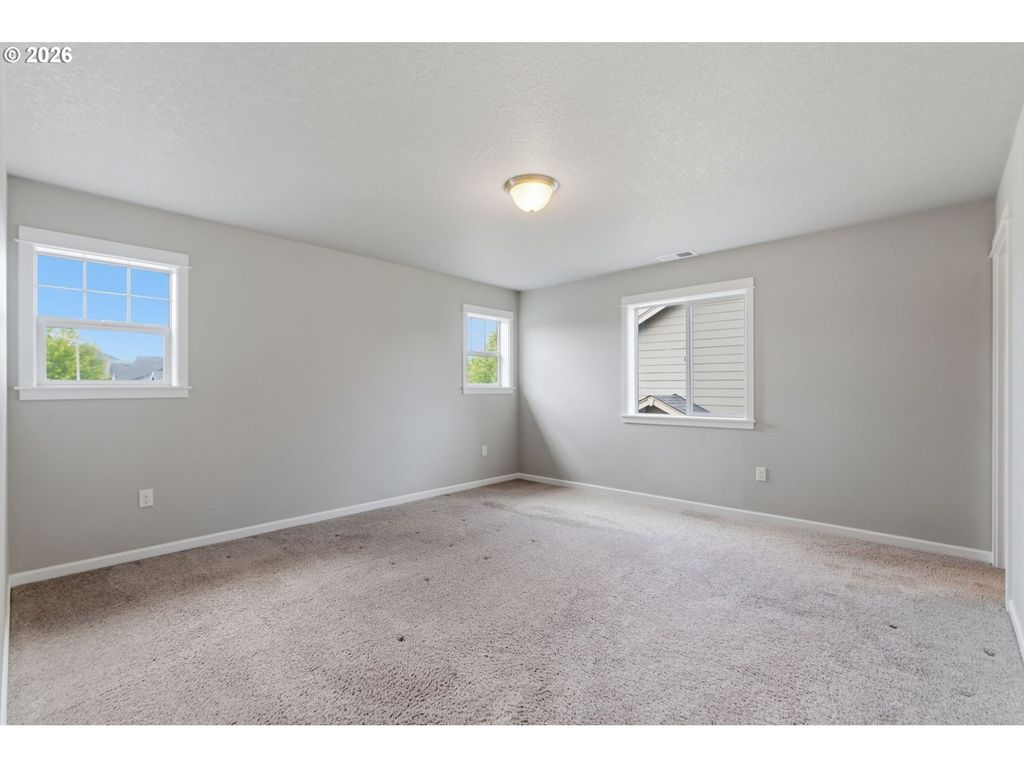 Image 31 of property listing at 3091 Ne HIDDEN MEADOW Dr, Mc Minnville, OR 97128