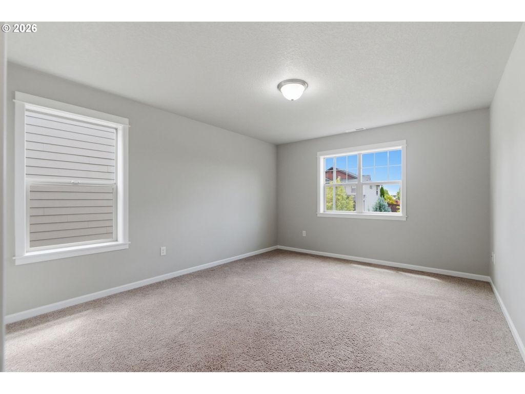 Image 36 of property listing at 3091 Ne HIDDEN MEADOW Dr, Mc Minnville, OR 97128