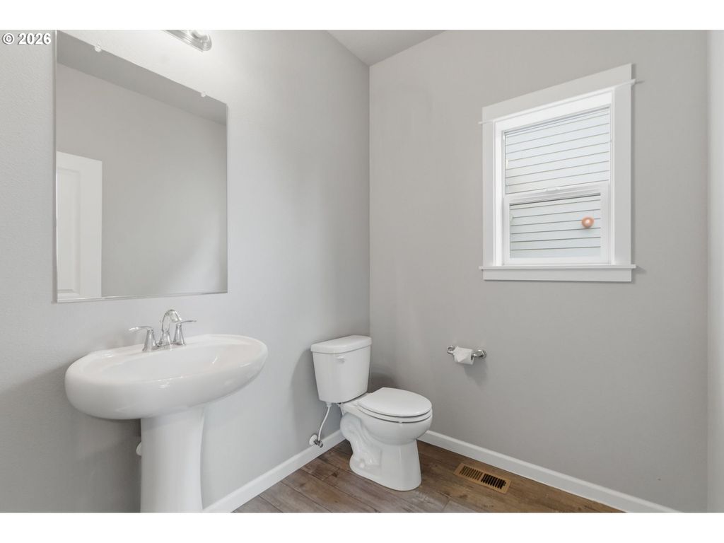 Image 40 of property listing at 3091 Ne HIDDEN MEADOW Dr, Mc Minnville, OR 97128