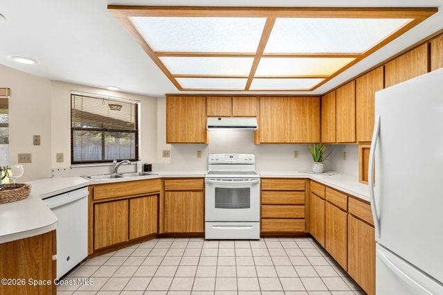 2213 Woodlawn Circle, Melbourne, FL 32934