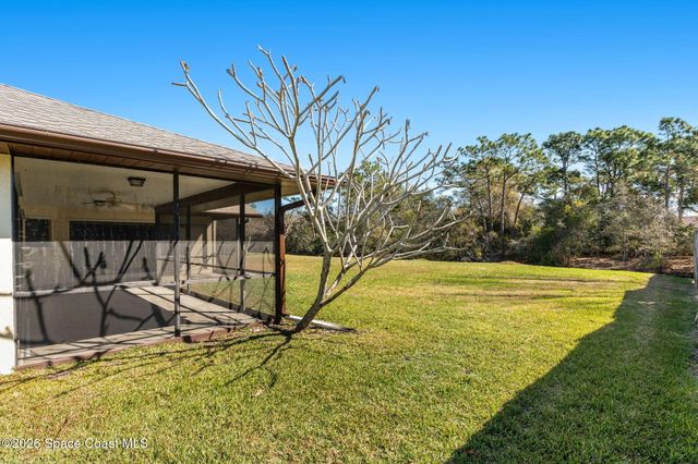 2213 Woodlawn Circle, Melbourne, FL 32934